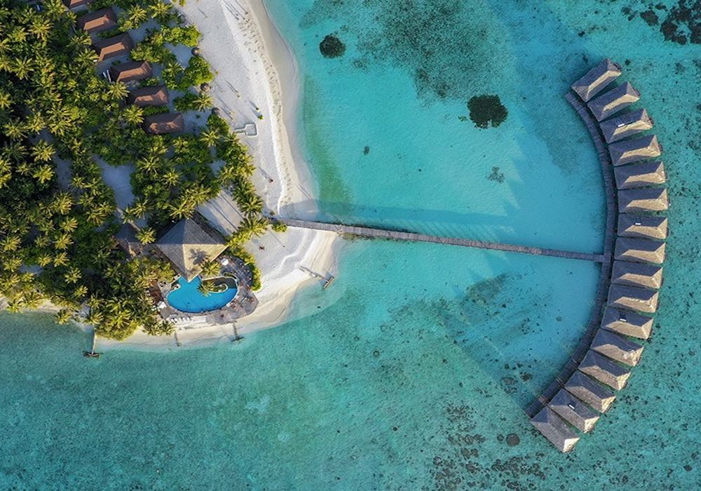 Beach Suite at Filitheyo Island Resort thumbnail 2